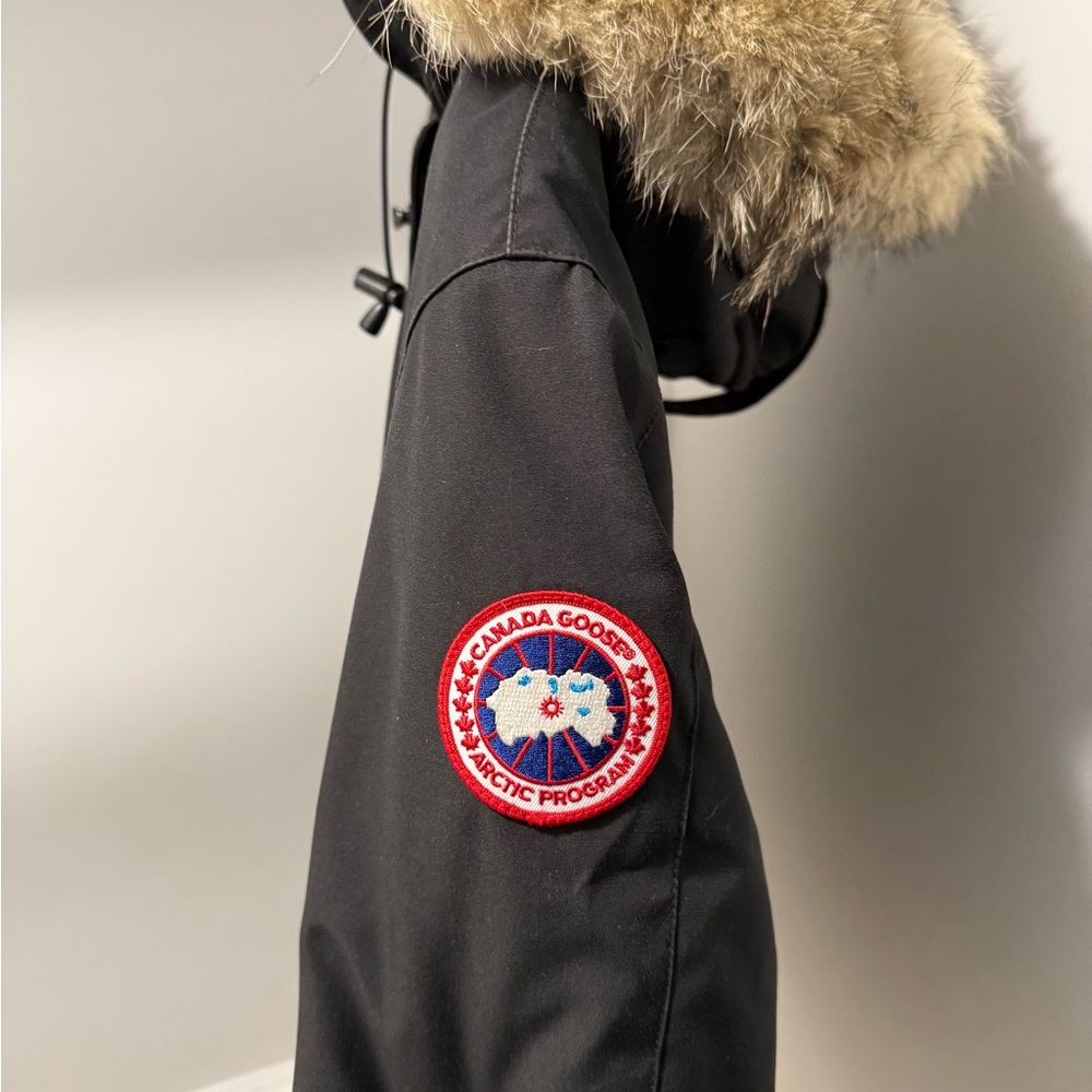 Canada Goose Victoria Parka Black Jacket with Fur Hood